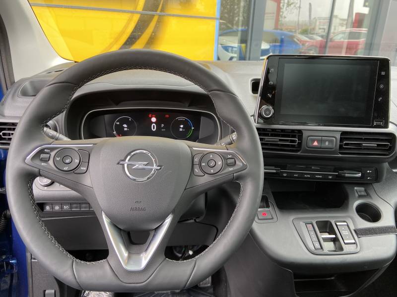 Opel Combo - e-Life L1 136 ch & Batterie 50 kw/h Elegance
